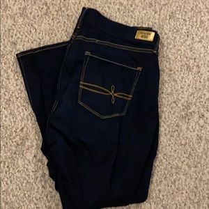 Levi curvy skinny jeans